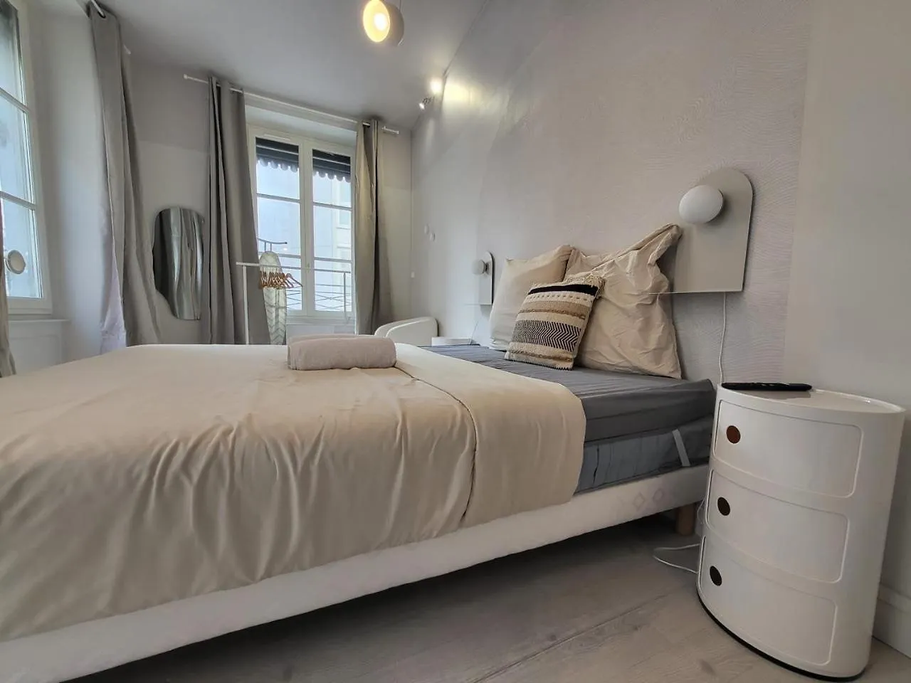 Suite Carry - Check In H24 - Wifi Βιλερμπάν Γαλλία