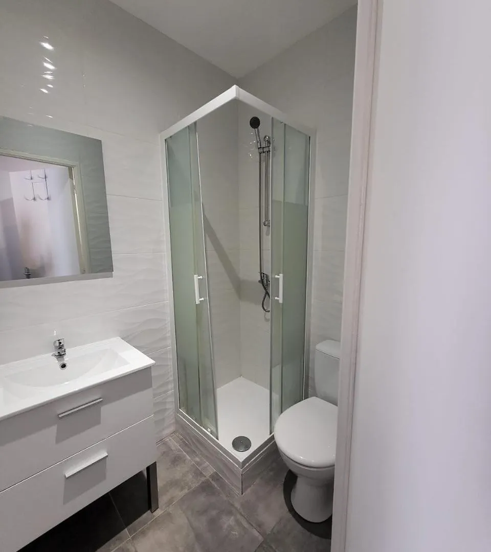 Suite Carry Villeurbanne Frankrike